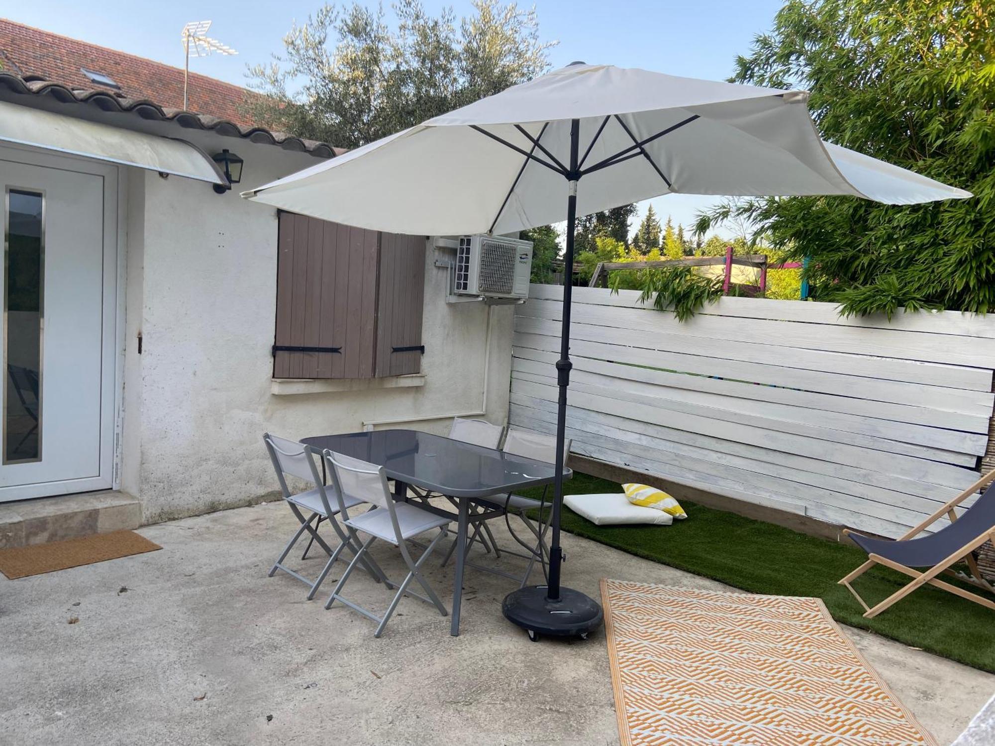 Petit Mas En Provence Villa Tarascon Luaran gambar